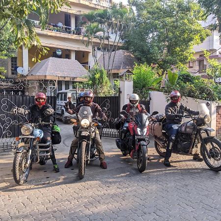 Auberge de jeunesse Mezenga Backpackers à Guwahati Extérieur photo
