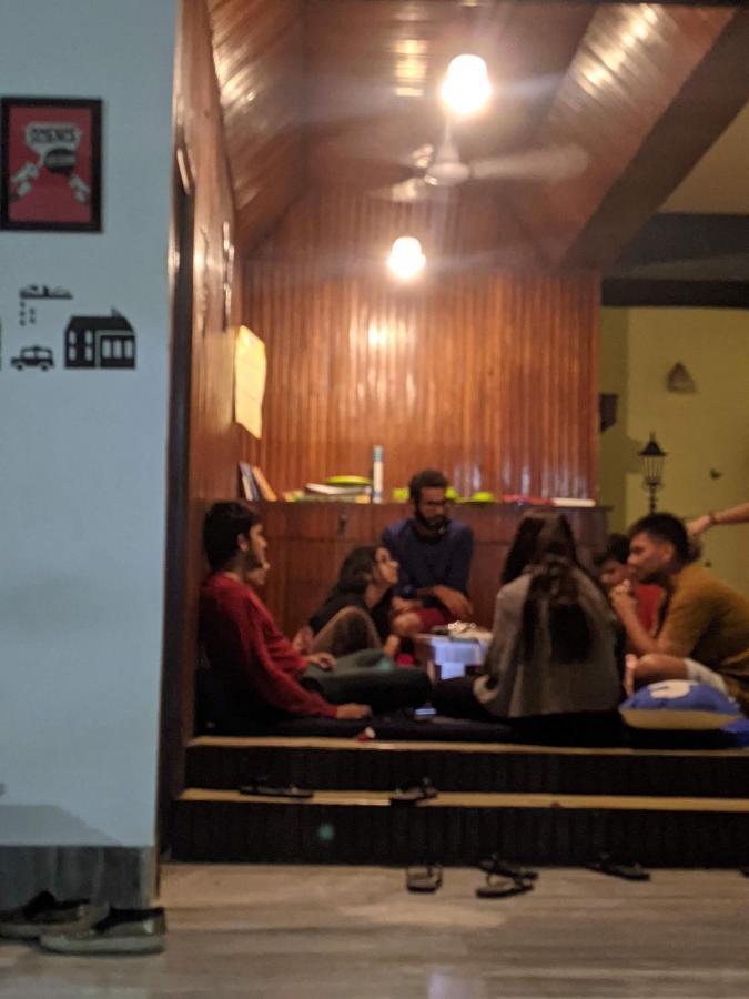 Auberge de jeunesse Mezenga Backpackers à Guwahati Extérieur photo